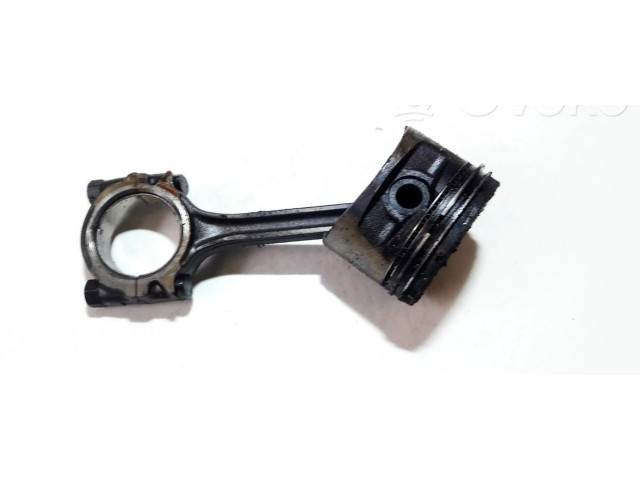 Поршень с шатуном Nissan Micra для бензинового двигателя 1.0