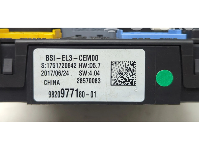 Блок предохранителей Citroen C3  2016 -  года 9820977180      