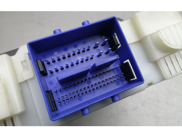 Блок предохранителей 7G9T14A073DD Ford Galaxy