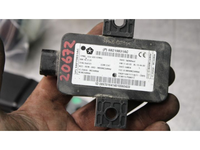 Блок управления 68219831AC Fiat Freemont