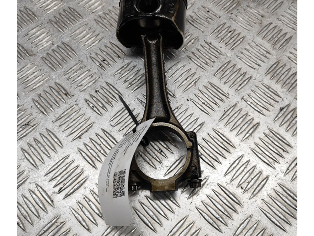  Поршень DCXA 04L107065D, 03L105401A  Skoda Superb B8 (3V)  