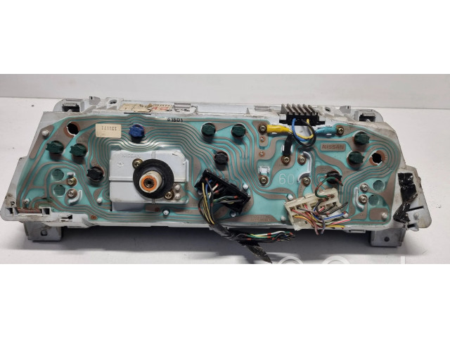 Přístrojová deska Nissan Sunny 1985