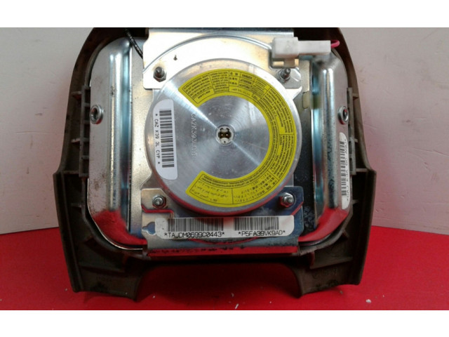 Подушка безопасности водителя P5FA39BK9AD Jeep Cherokee III KJ