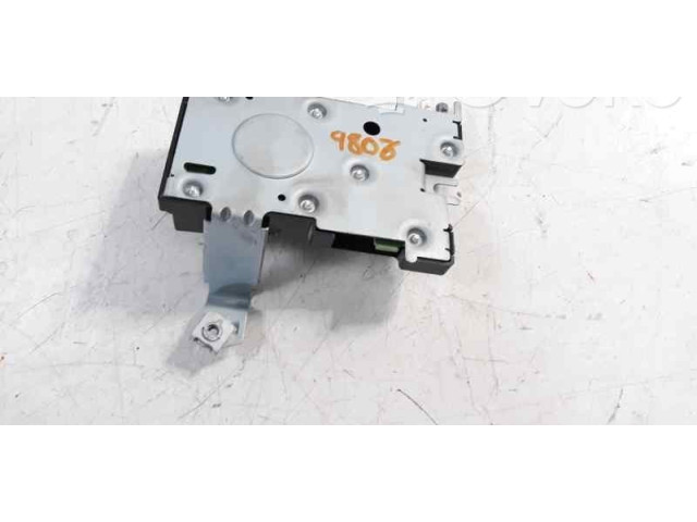 Блок управления 8P4035225D   Audi A3 S3 8P