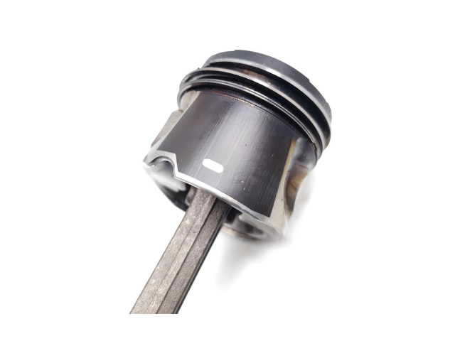  Поршень с шатуном D5204T2 D5204T2  Volvo V70  