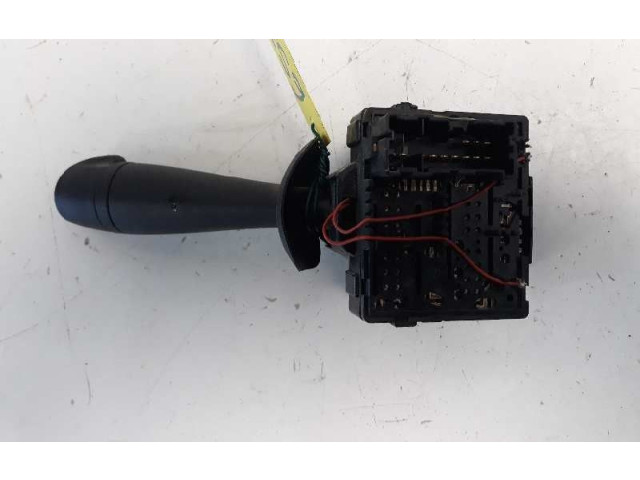 Ручка стеклоочистителей 681727472R Dacia Sandero II