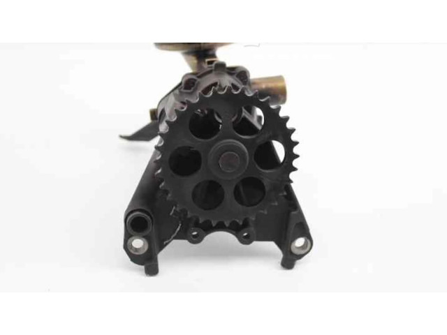 Масляный насос  ABD 30115109  Volkswagen Golf III 