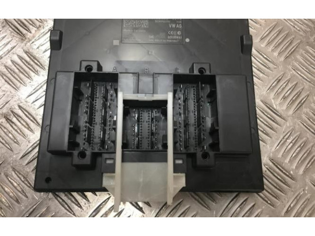 Блок предохранителей 5Q0937084DP, 5Q0937084DP Audi A3 S3 8V