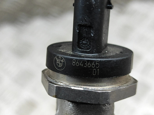 Vstřikovací lišta 0261545122, 8643665 BMW 5 G30 G31 pro benzínový / Электричество motor 2.0 B48 B20 B