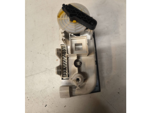 Блок управления климат-контролем 13191563 Opel Meriva A