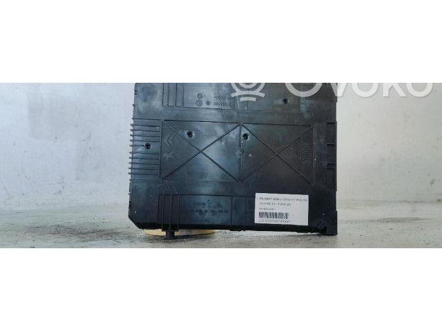 Блок предохранителей 9819850080 Peugeot 2008 I