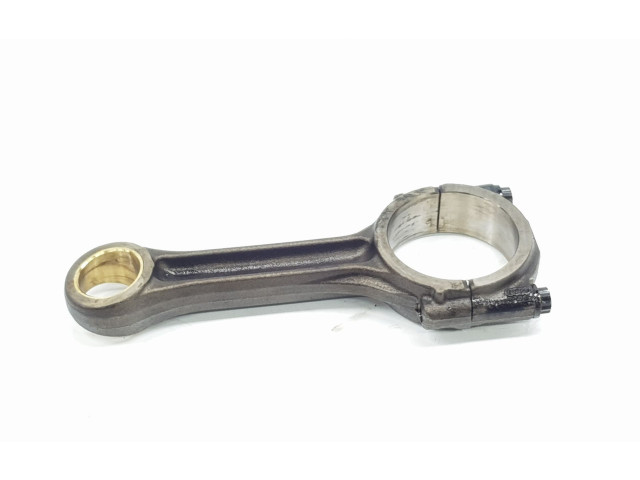 Шатун DFGA 04L105401A, 04L105401A Skoda Superb B8 (3V)