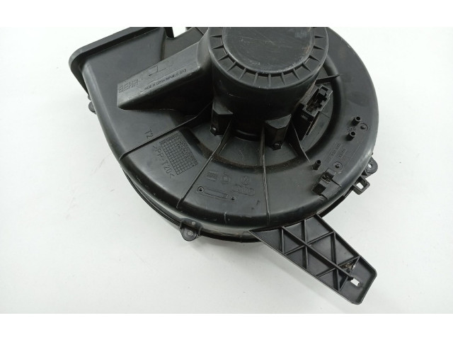 Вентилятор печки 6R1819015 Audi A1