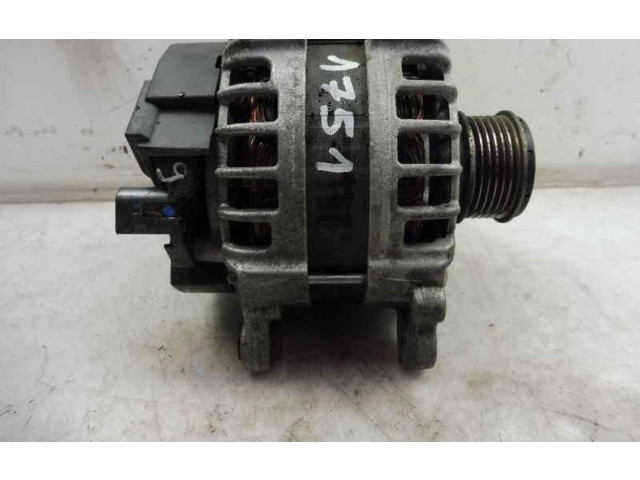 Генератор 03L903024F, 0125811027   Volkswagen Passat Alltrack      