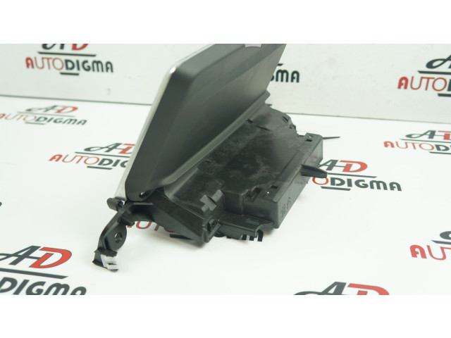 Дисплей    9810032680   Peugeot 5008