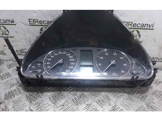 Přístrojová deska Mercedes-Benz C W203 2005 A2035400348