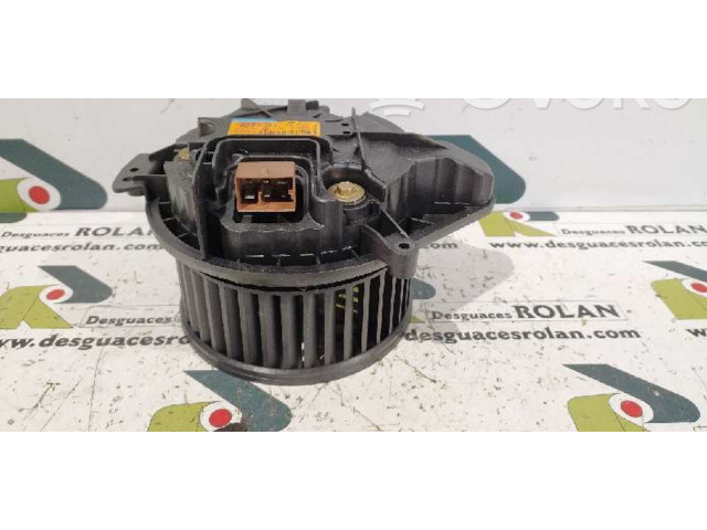 Вентилятор печки    8E1820021E   Audi A4 Allroad