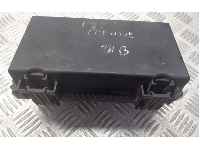 Блок предохранителей 51737884BZ Fiat Grande Punto