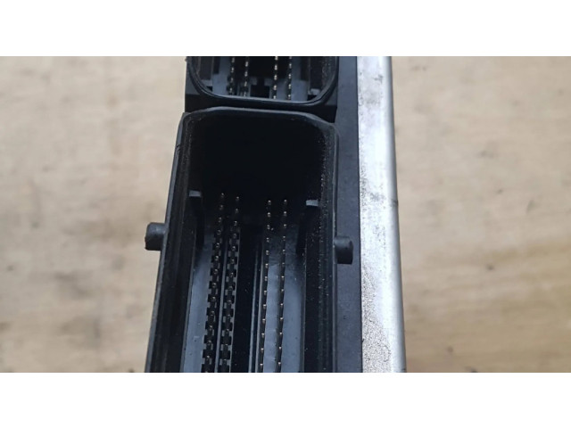 Блок управления двигателя 038906012FK, 28SA5092 Skoda Octavia Mk1 (1U)