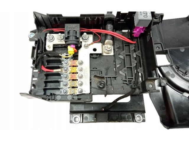   Pojistková skříňka 7L0937548C   Audi Q7 4L 2008