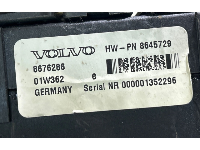 Блок предохранителей 8676286, 01W362 Volvo V70