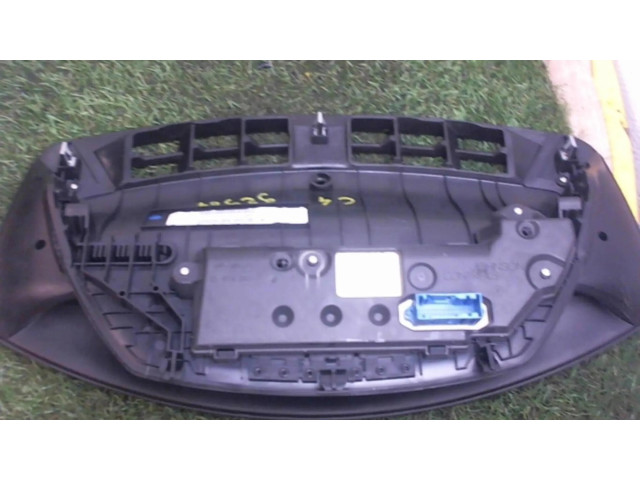 Панель приборов 00006106VZ Citroen C4 Aircross