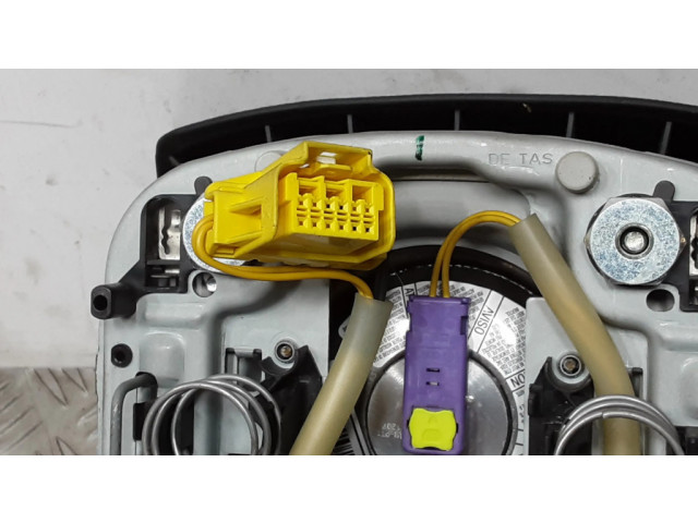 Подушка безопасности водителя 0014W0S17GBE, 61872050B Skoda Octavia Mk2 (1Z)