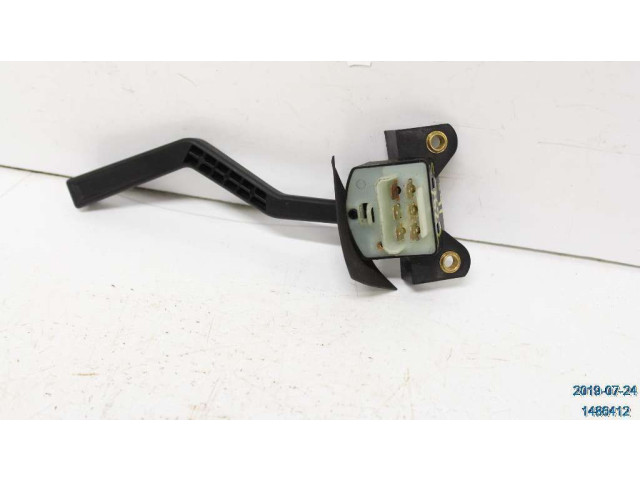 Ручка стеклоочистителей 1363016   Volvo 940