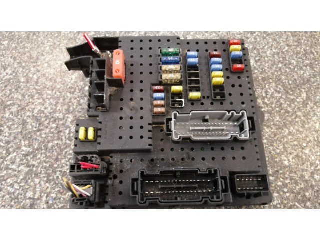 Блок предохранителей 8645364, 518323019   Volvo V70    