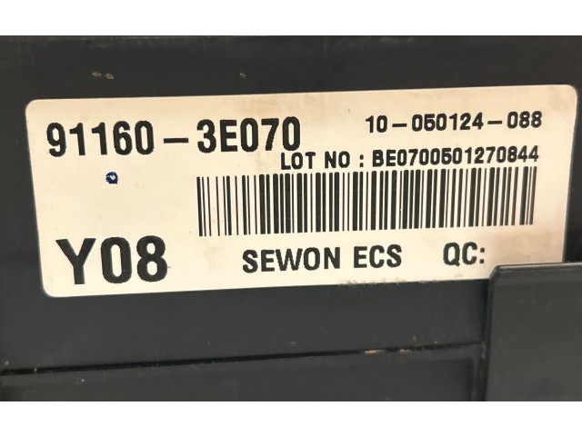 Блок предохранителей 911603E070, 10050124088 KIA Sorento