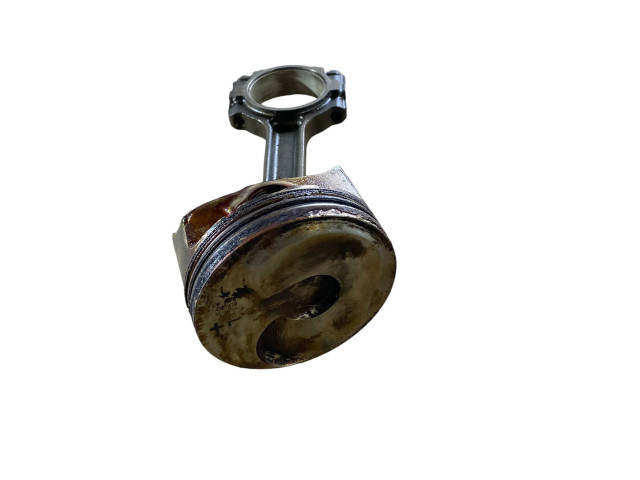  Поршень с шатуном  12656875, 12714549  Chevrolet Camaro  