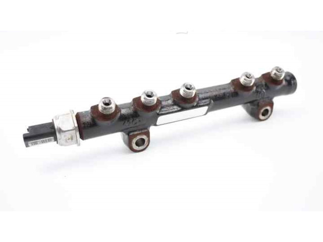 Топливная рампа    Volvo V50  