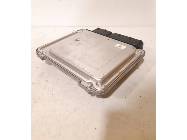 Блок управления двигателя 03G906021PE Volkswagen Caddy