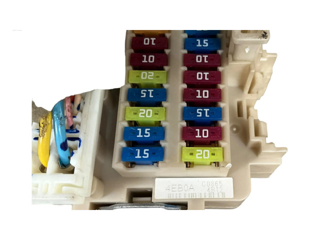 Pojistková skříňka 4EB0A, C0865 Nissan Qashqai 2012