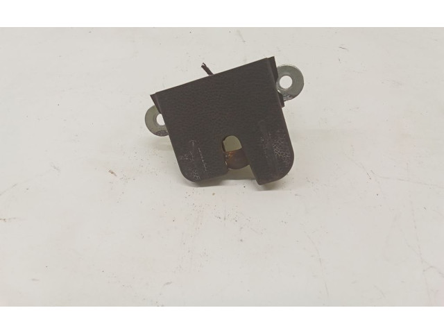 Замок багажника 5K0827505A    Volkswagen Golf VI 2008 - 2013 года