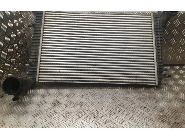 Интеркулер  038906051B, 0281002399   Volkswagen Caddy 