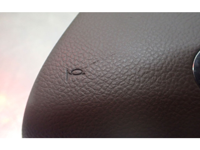 Подушка безопасности водителя Infiniti M