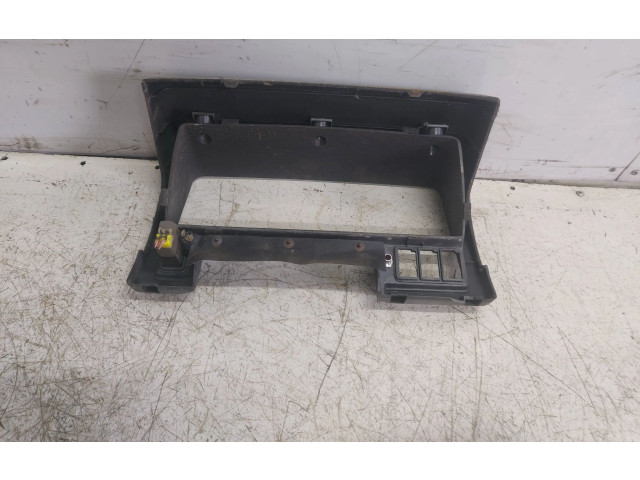 Přístrojová deska Nissan Patrol Y60 1993