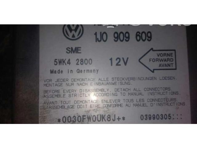 Блок подушек безопасности 1J0909609   Volkswagen Golf SportWagen