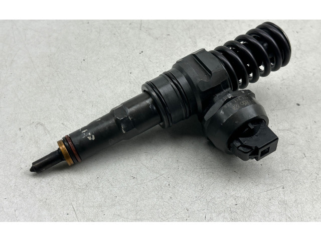 Форсунка 038130073BN    Volkswagen Touran I   