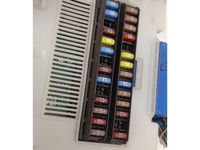 Блок предохранителей 7G9T14C256FA, 30765624AE Volvo V70