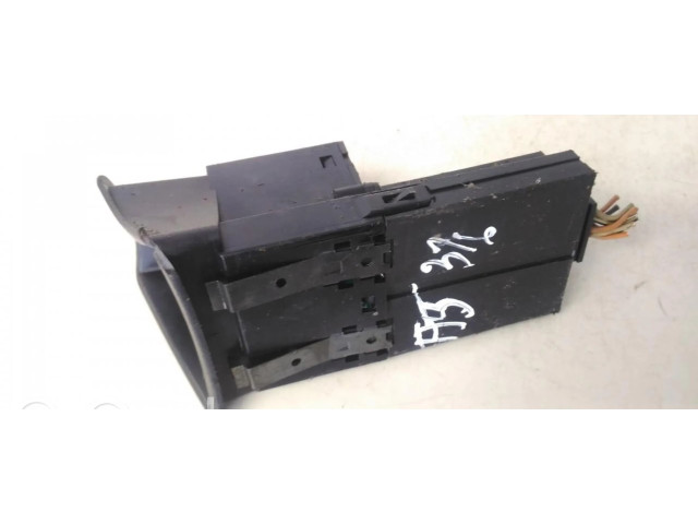 Дисплей    29822501112   Alfa Romeo 156