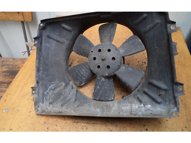 Вентилятор радиатора         Volkswagen Jetta II 