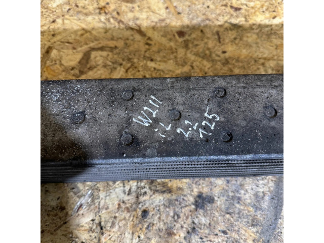 Интеркулер  A2115003902, 3275377   Mercedes-Benz E W211 2.2