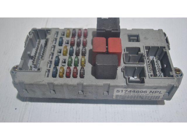 Pojistková skříňka 51744896, 46552681 Fiat Punto (188) 2000