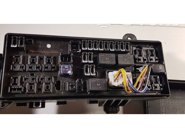 Блок предохранителей PR06900000, PR06401000 Mitsubishi L200