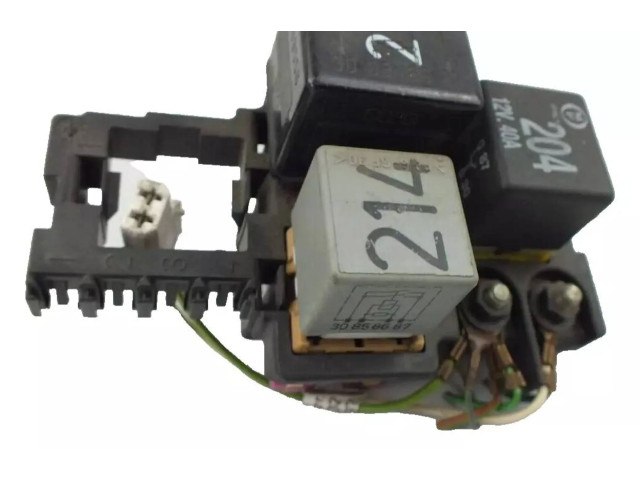 Pojistková skříňka 4A0937503B Audi A6 S6 C4 4A 1995