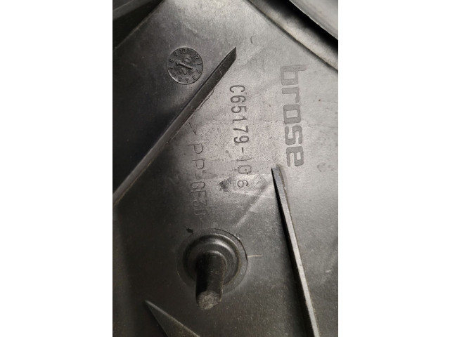 Вентилятор радиатора 68275634AD, 68275634AC Ram 1500