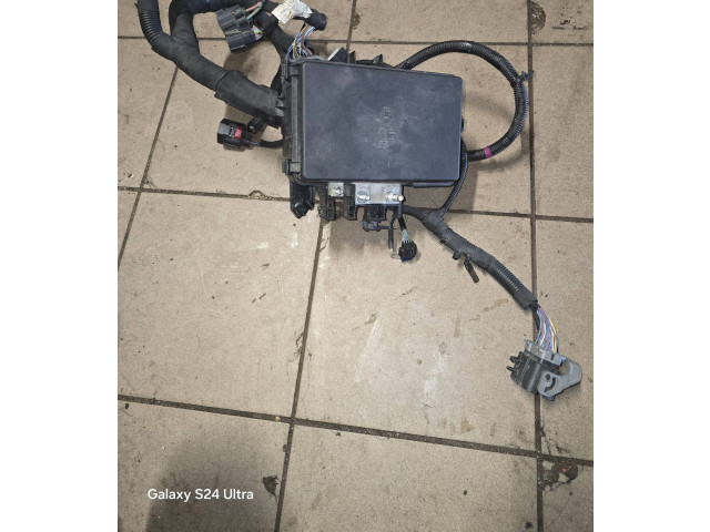 Блок предохранителей GK2T9K499ACB, GK2T9K499AAB03 Ford Transit Custom