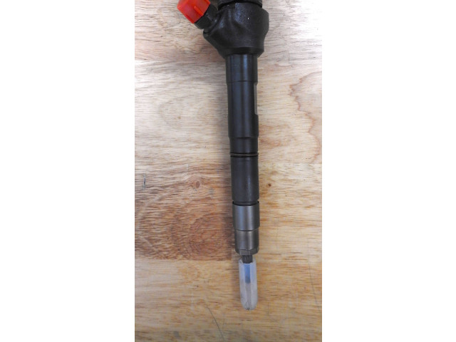 Vstřikovač 0445110475 Skoda Octavia Mk3 (5E)